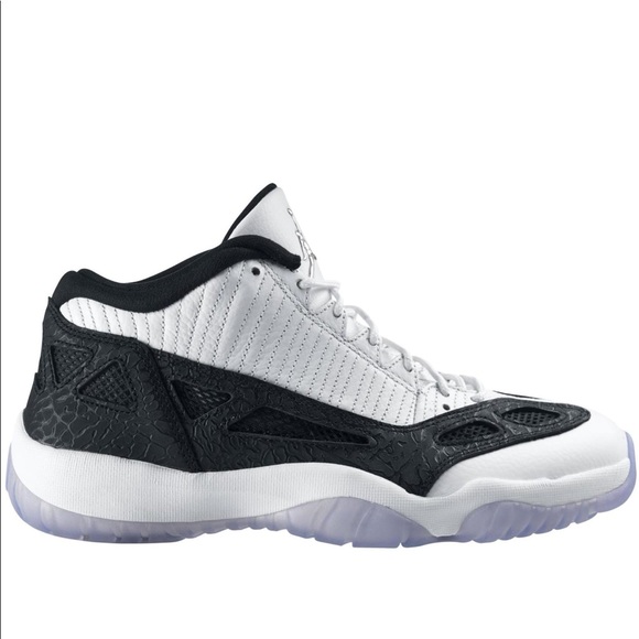 Jordan Other - Air Jordan Low. (Used)